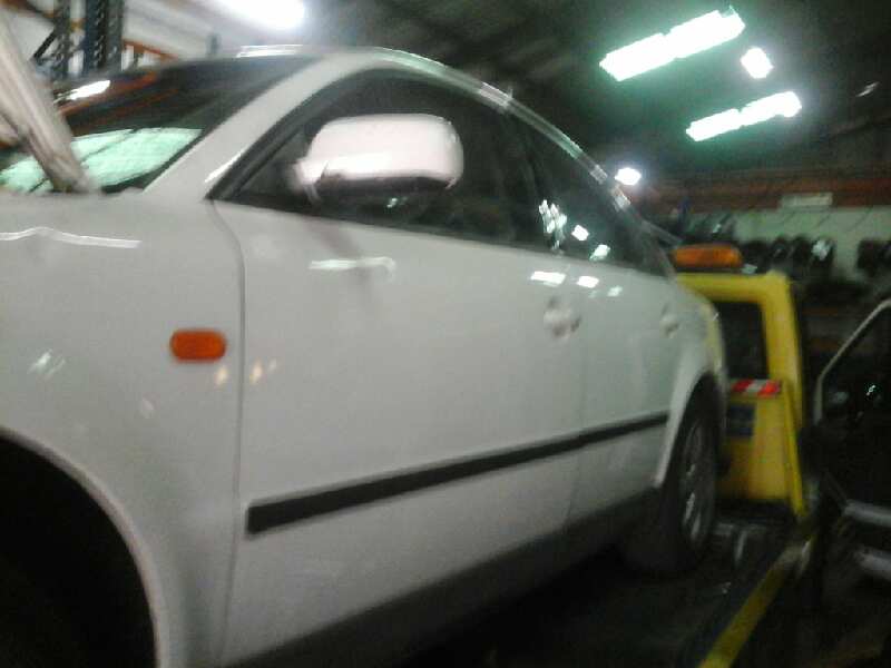 ELEVALUNAS DELANTERO IZQUIERDO