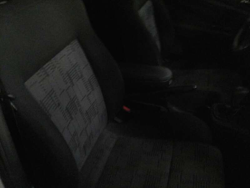 ASIENTO DELANTERO IZQUIERDO