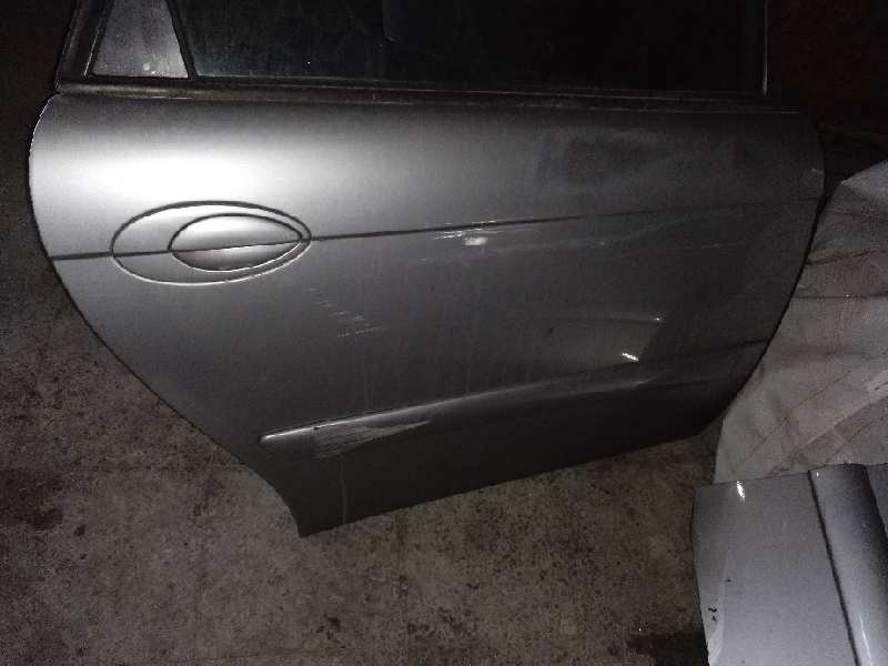 PUERTA TRASERA DERECHA