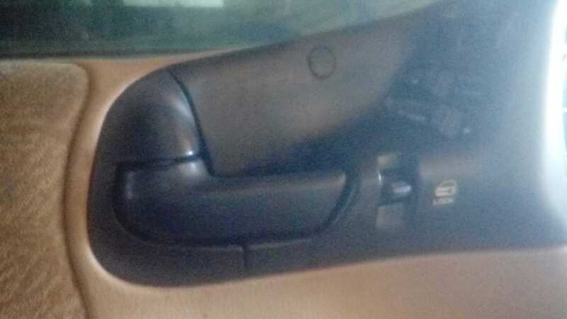 MANETA INTERIOR DELANTERA IZQUIERDA