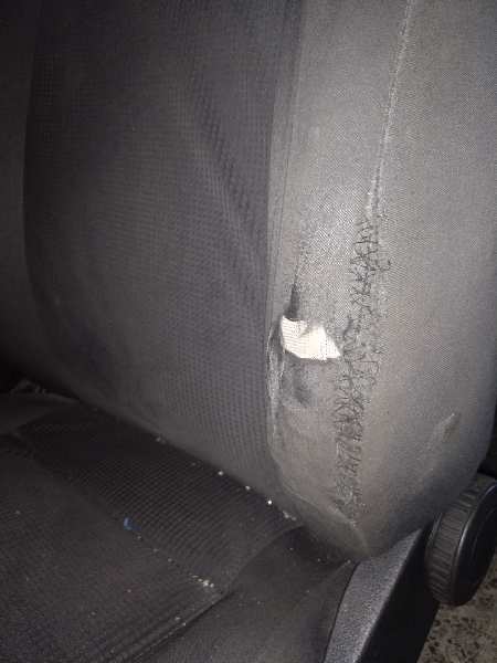 ASIENTO DELANTERO IZQUIERDO