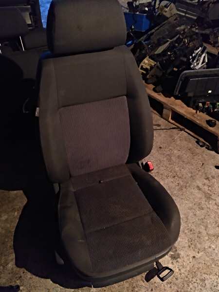 ASIENTO DELANTERO DERECHO