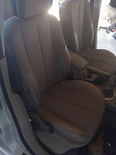 ASIENTO DELANTERO DERECHO