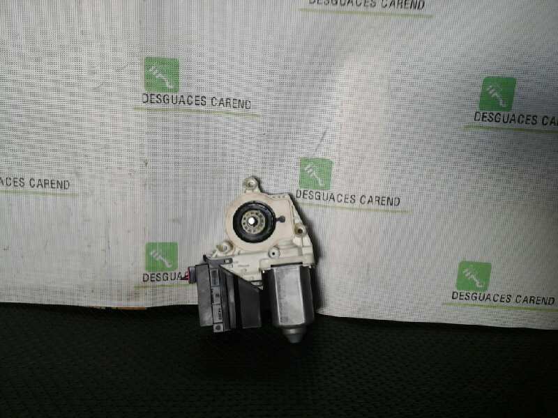 MOTOR ELEVALUNAS DELANTERO DERECHO