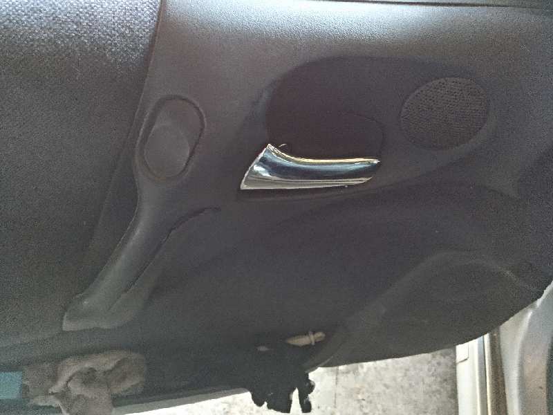 MANETA INTERIOR DELANTERA IZQUIERDA