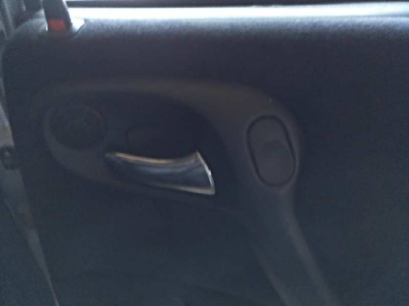 MANETA INTERIOR TRASERA DERECHA