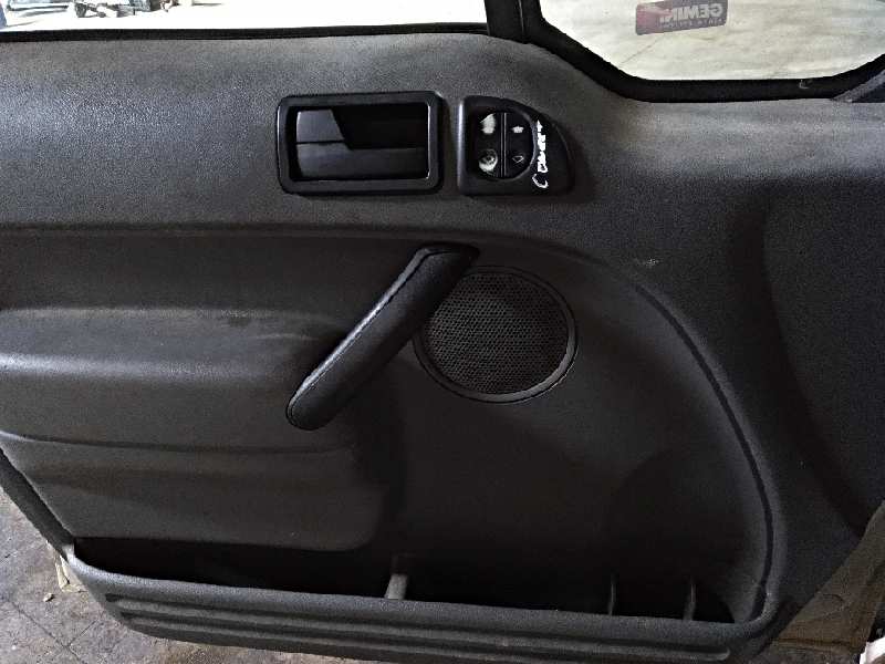 ELEVALUNAS DELANTERO IZQUIERDO