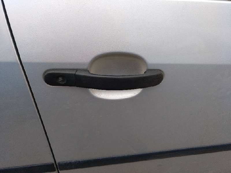 MANETA EXTERIOR DELANTERA DERECHA