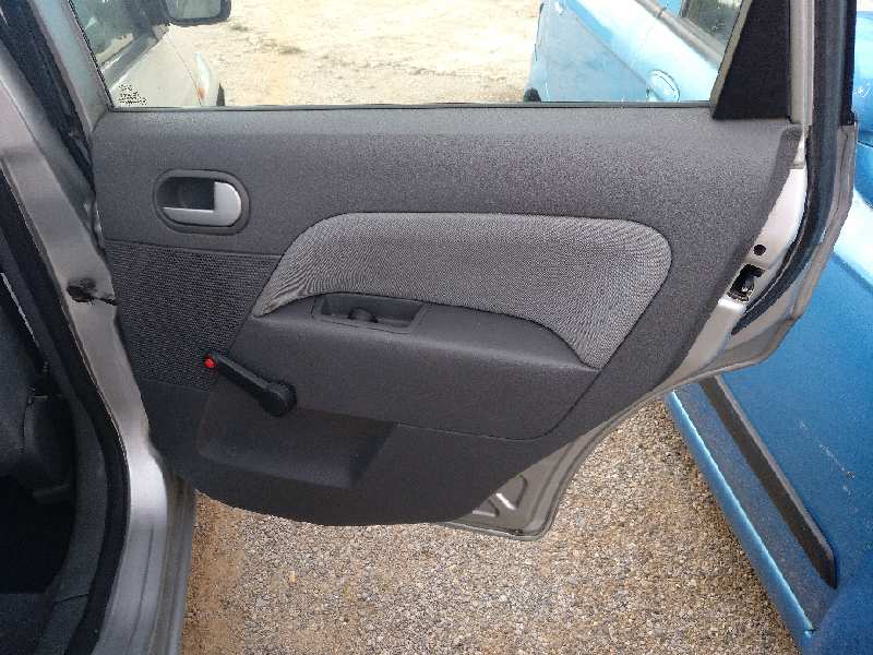 ELEVALUNAS TRASERO DERECHO