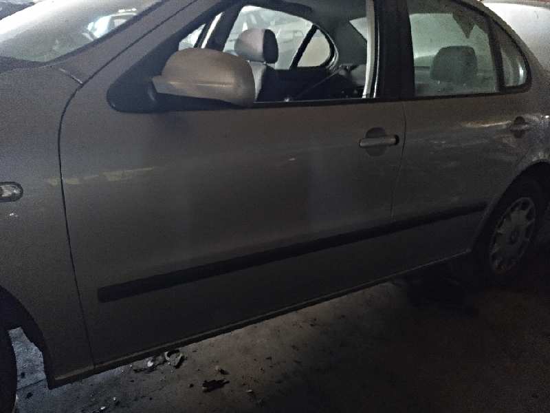 PUERTA DELANTERA IZQUIERDA