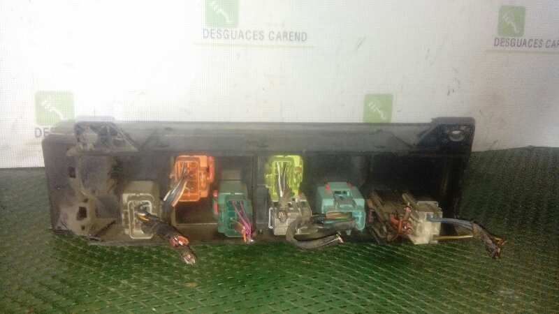 CAJA RELES - FUSIBLES