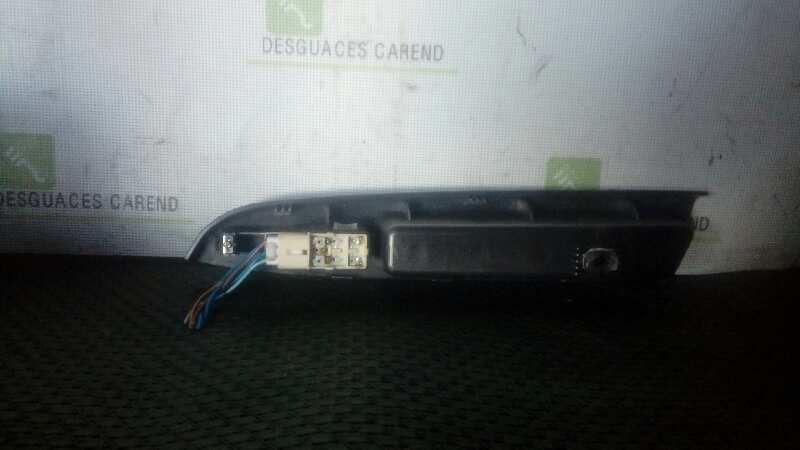 MANDO ELEVALUNAS DELANTERO DERECHO