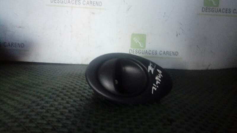 MANETA INTERIOR DELANTERA IZQUIERDA