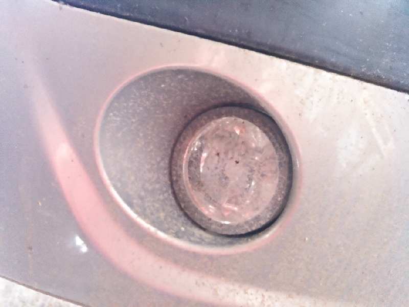 FARO ANTINIEBLA IZQUIERDO