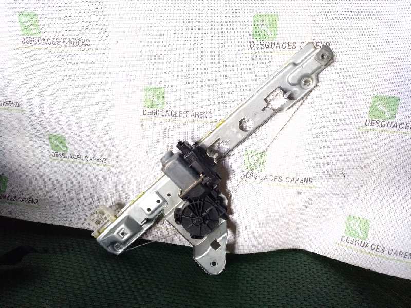 ELEVALUNAS TRASERO DERECHO