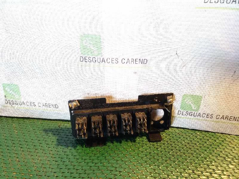 MANDO ELEVALUNAS DELANTERO DERECHO