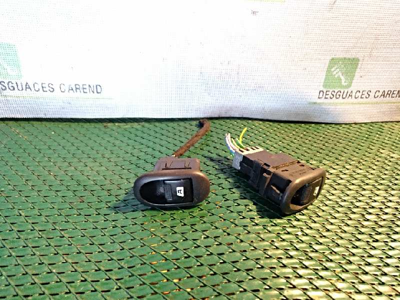 MANDO ELEVALUNAS DELANTERO IZQUIERDO 