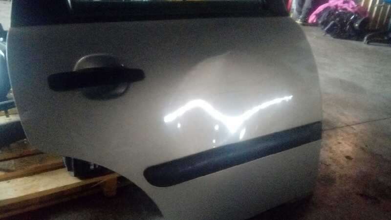 PUERTA TRASERA DERECHA