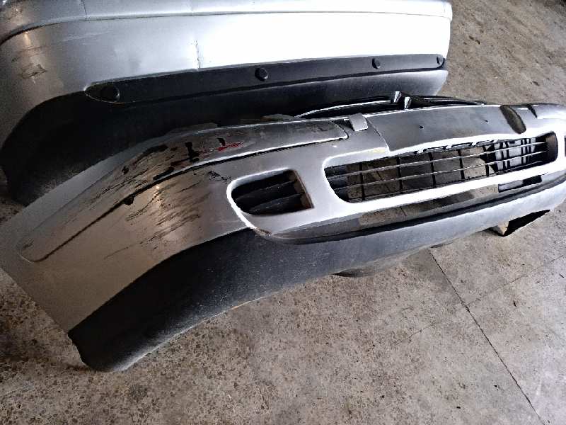 PARAGOLPES DELANTERO