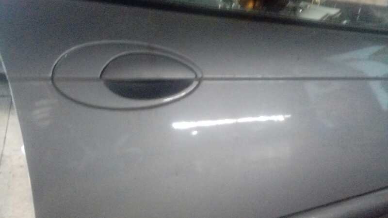 ELEVALUNAS DELANTERO DERECHO