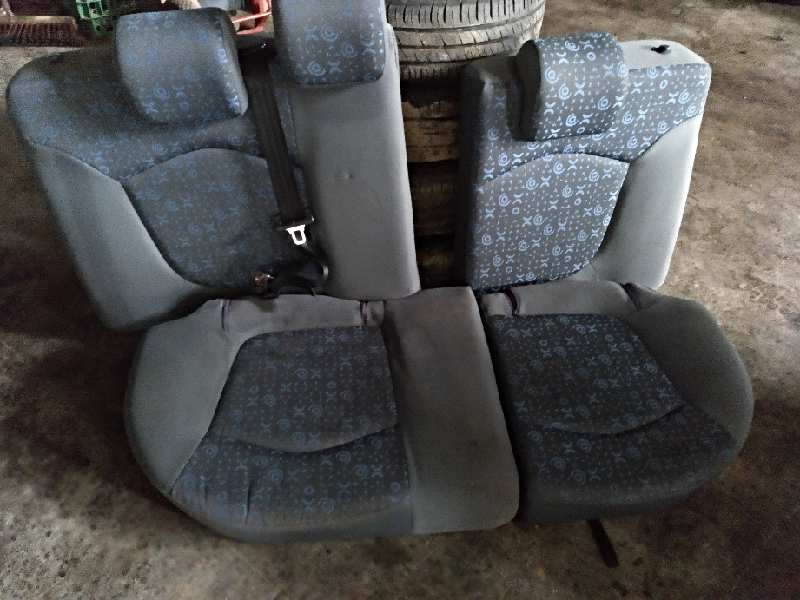 ASIENTO TRASERO MEDIO