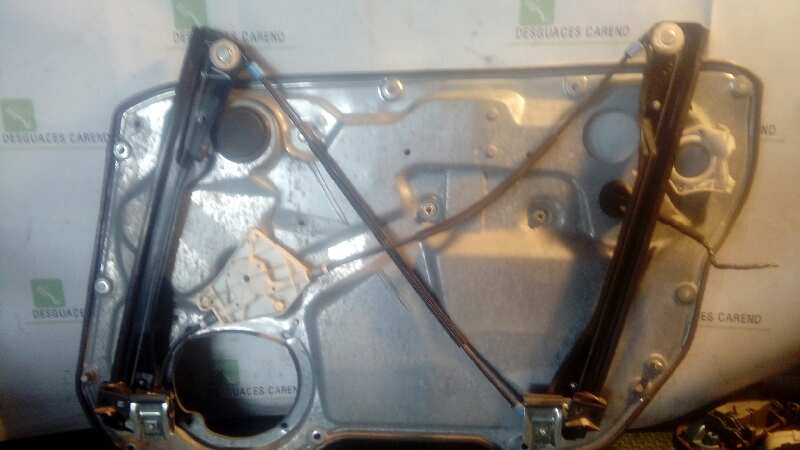 ELEVALUNAS DELANTERO IZQUIERDO