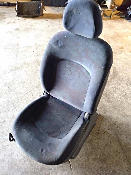 ASIENTO DELANTERO IZQUIERDO