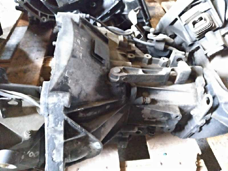 CAJA CAMBIOS FIAT PUNTO BERLINA (176)