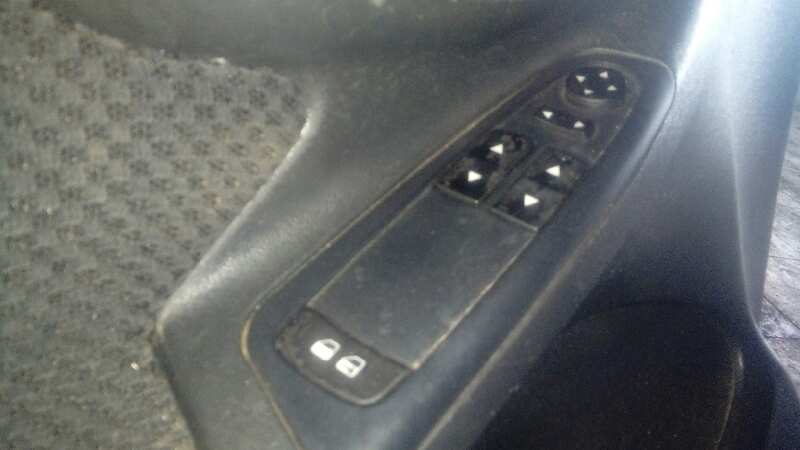 MANDO ELEVALUNAS DELANTERO IZQUIERDO 