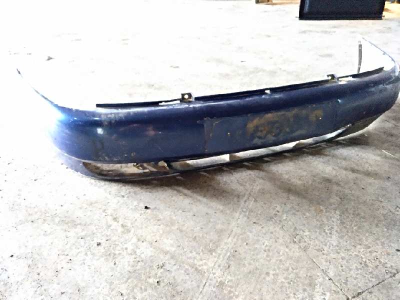 PARAGOLPES DELANTERO