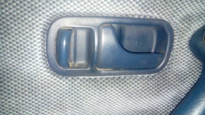 MANETA INTERIOR DELANTERA IZQUIERDA