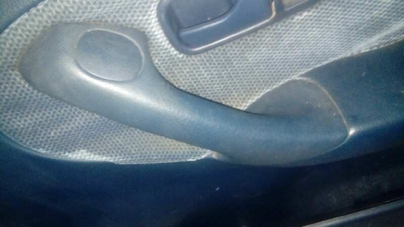 ELEVALUNAS DELANTERO DERECHO