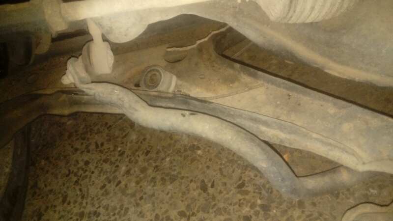BRAZO SUSPENSION INFERIOR DELANTERO IZQUIERDO