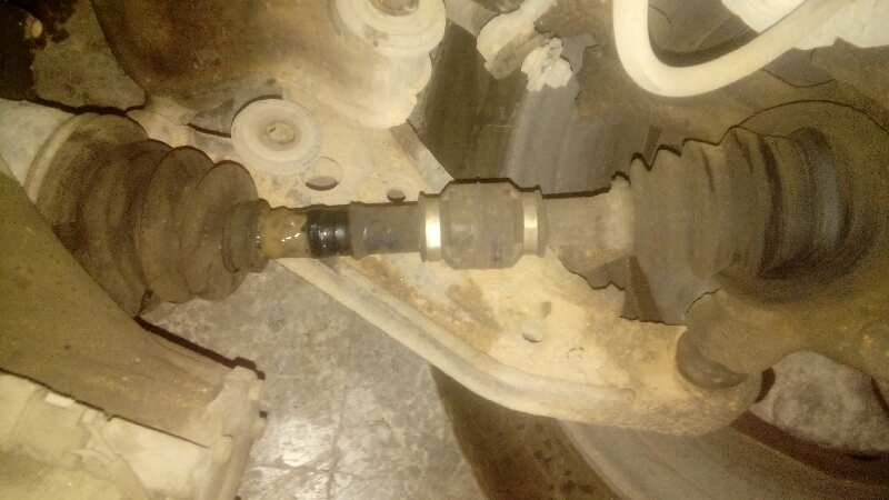 TRANSMISION DELANTERA IZQUIERDA NISSAN PRIMERA BERL.-FAMILIAR (P10-W10)