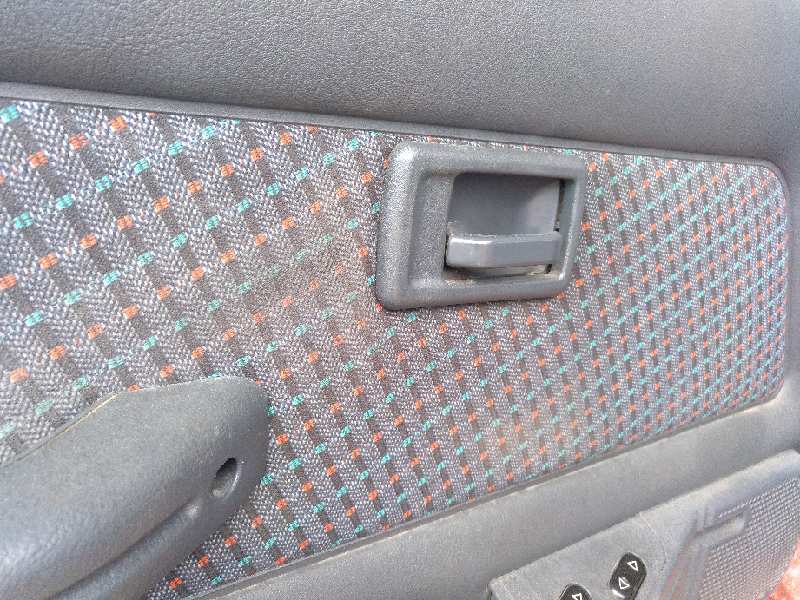 MANETA INTERIOR DELANTERA IZQUIERDA