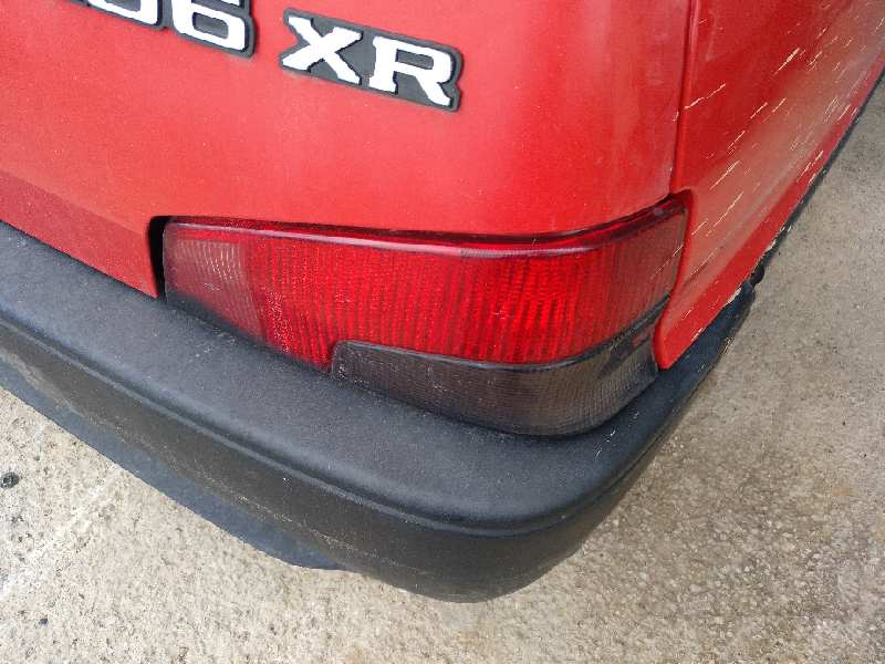 PILOTO TRASERO DERECHO