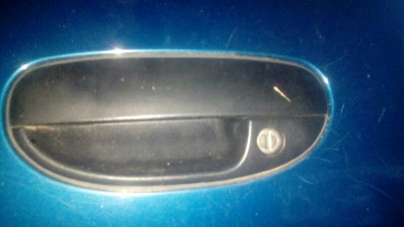 ELEVALUNAS DELANTERO IZQUIERDO