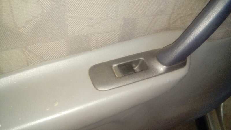 MANDO ELEVALUNAS TRASERO IZQUIERDO