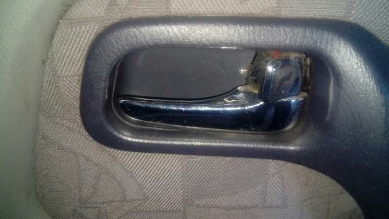 MANETA INTERIOR DELANTERA DERECHA