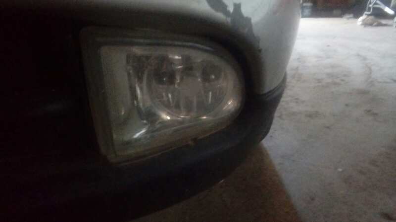 FARO ANTINIEBLA IZQUIERDO