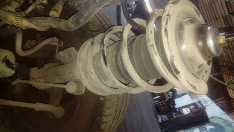 AMORTIGUADOR DELANTERO DERECHO