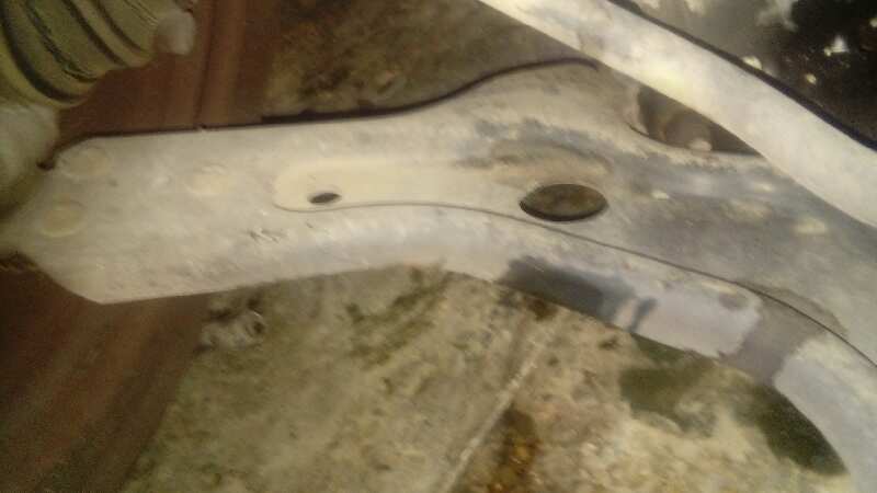 BRAZO SUSPENSION INFERIOR DELANTERO IZQUIERDO