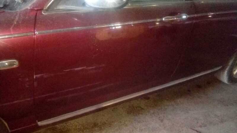 PUERTA DELANTERA IZQUIERDA