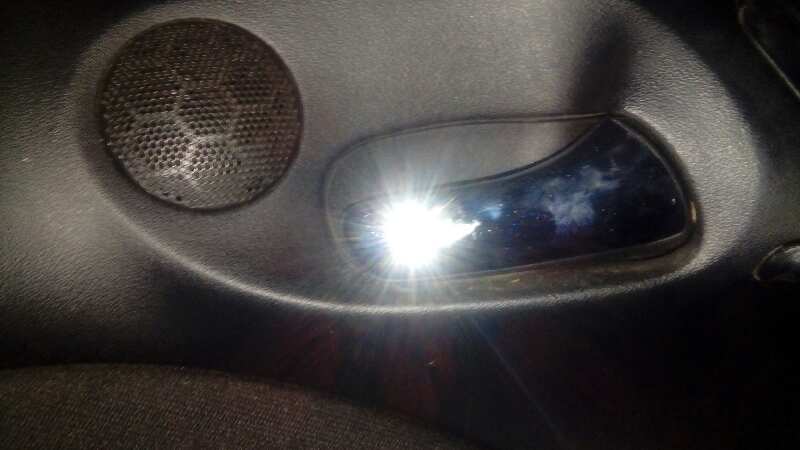 MANETA INTERIOR DELANTERA DERECHA