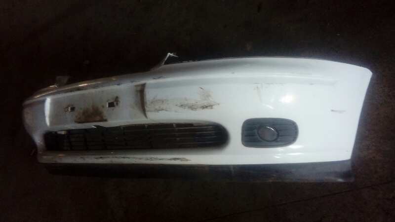 PARAGOLPES DELANTERO