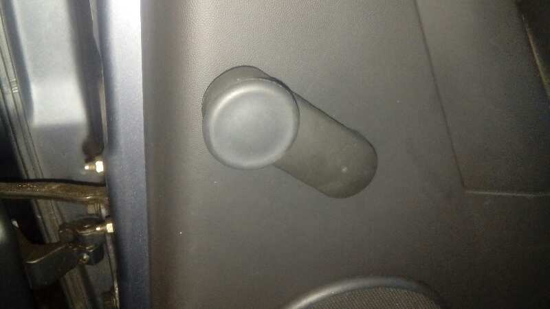 ELEVALUNAS TRASERO DERECHO