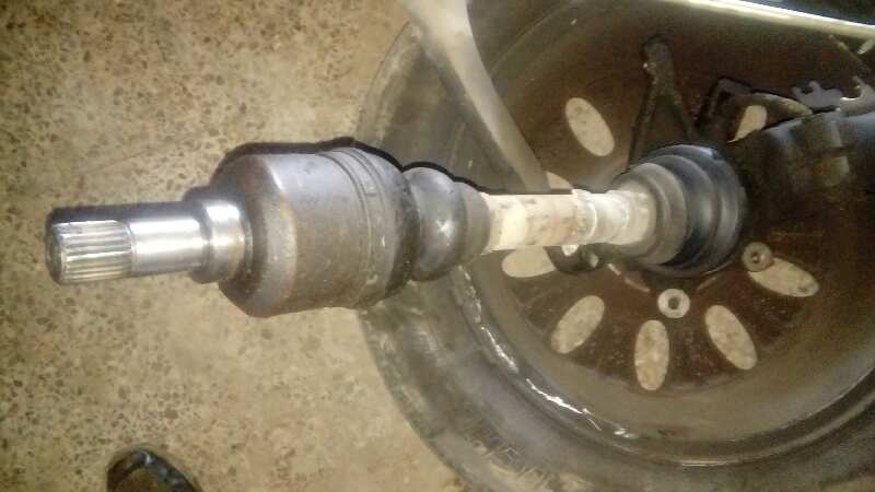 TRANSMISION DELANTERA IZQUIERDA