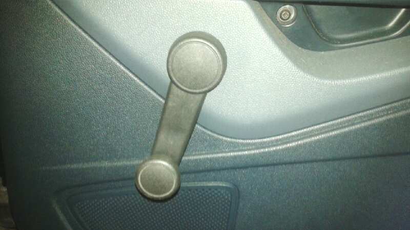 ELEVALUNAS TRASERO DERECHO