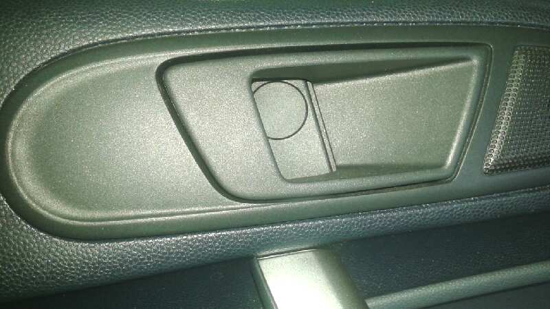 MANETA INTERIOR DELANTERA DERECHA