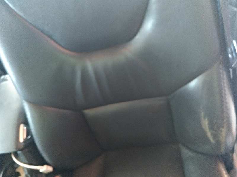ASIENTO DELANTERO IZQUIERDO